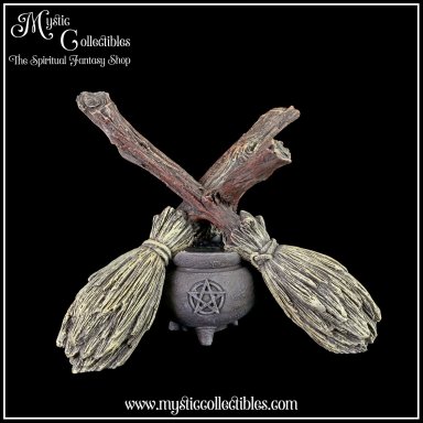 Bolhouder Broomstick Crystal Ball Holder 17cm - Broomstick Collectie - Nemesis Now