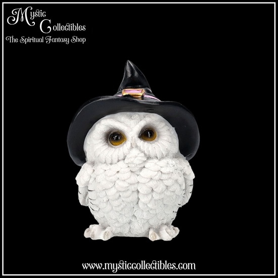 ow-fg018-1-figurine-snowy-spells