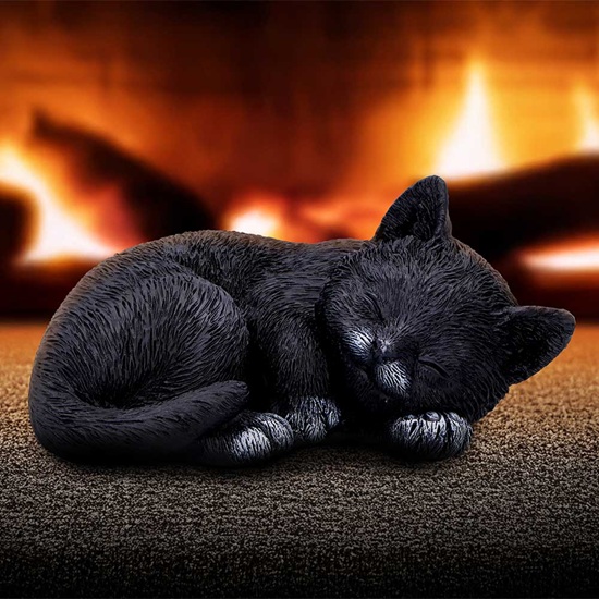 ct-fg066-8-figurine-feline-dream
