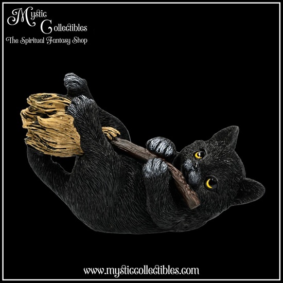 ct-fg067-1-figurine-magical-mischief