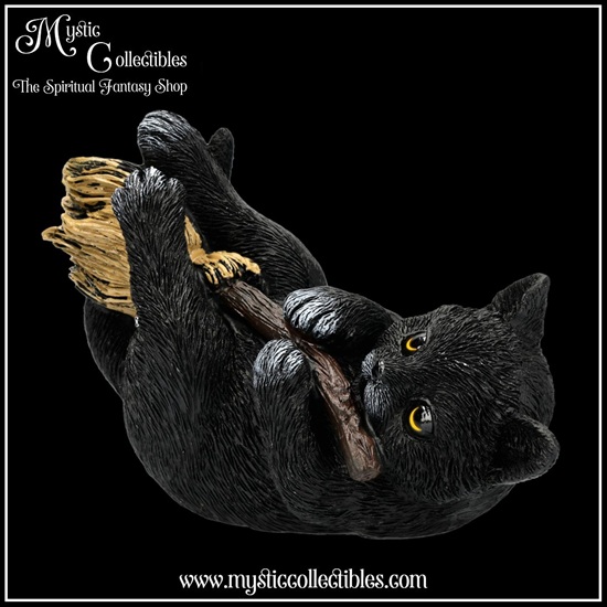 ct-fg067-2-figurine-magical-mischief