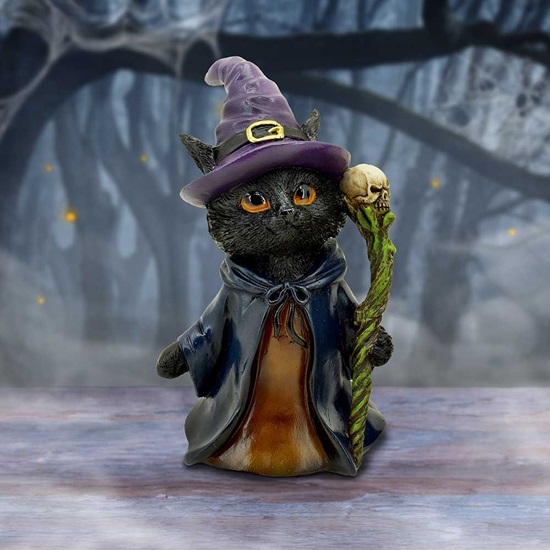 ct-fg071-8-figurine-whiskered-wizard