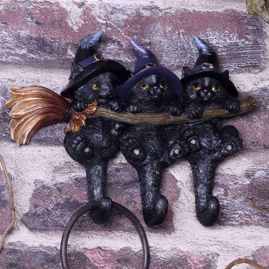 ct-wa002-8-wall-decoration-key-holder-witches-help