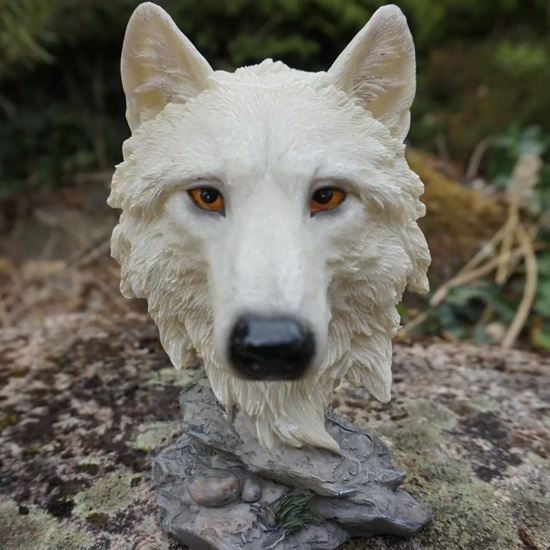wf-fg004-6-figurine-snow-searcher