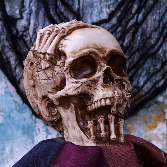 jr-fg013-8-figurine-breaking-out-skull-james-ryman
