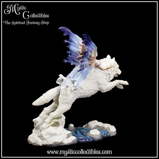 ef-fgm015-4-figurine-fairy-with-wolf-free-spirit