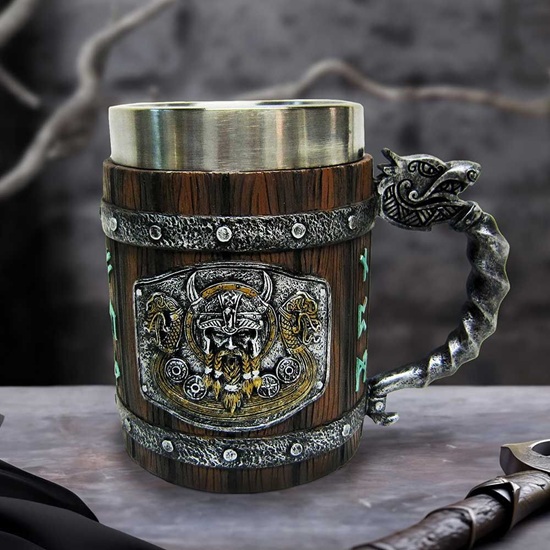 vi-gb001-8-norseman-tankard