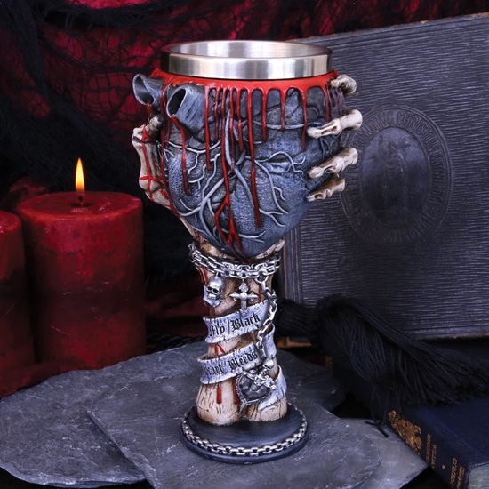 sk-gb008-8-my-black-heart-bleeds-goblet
