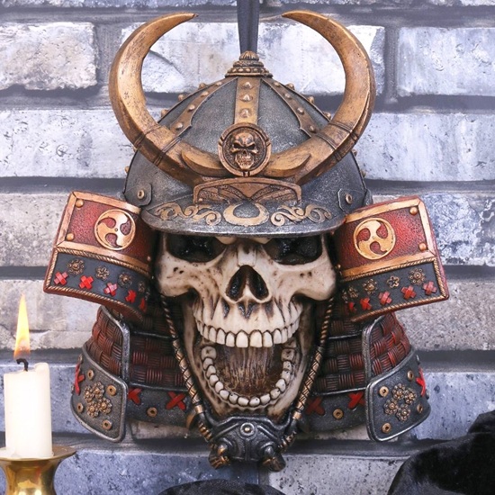 sk-wa002-5-wall-decoration-kabuto-skull