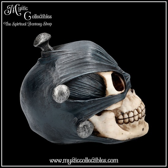 sk-sch070-6-skull-figurine-penance-of-iron