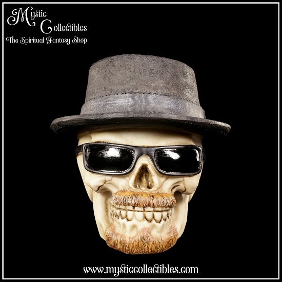 sk-sch089-2-skull-figurine-badass