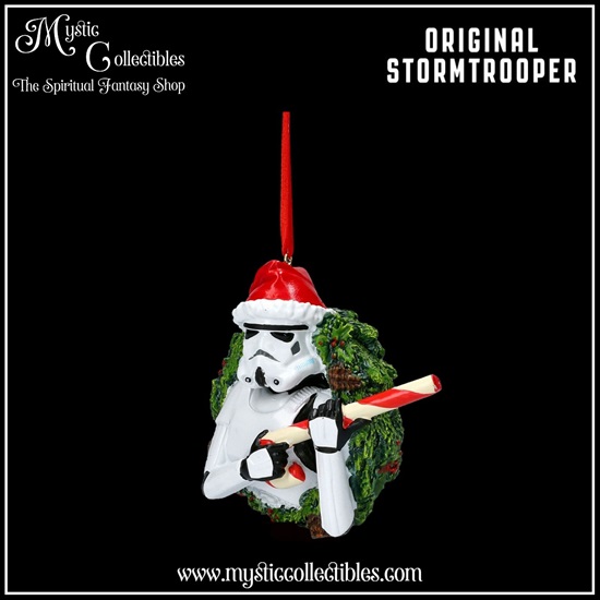 sr-hd001-2-hanging-decoration-stormtrooper-wreath