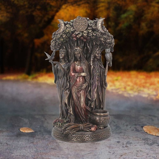 tm-fg002-8-figurine-maiden-mother-crone