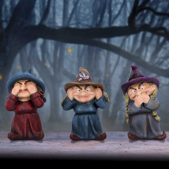 wi-fg008-10-figurines-the-three-wise-witches