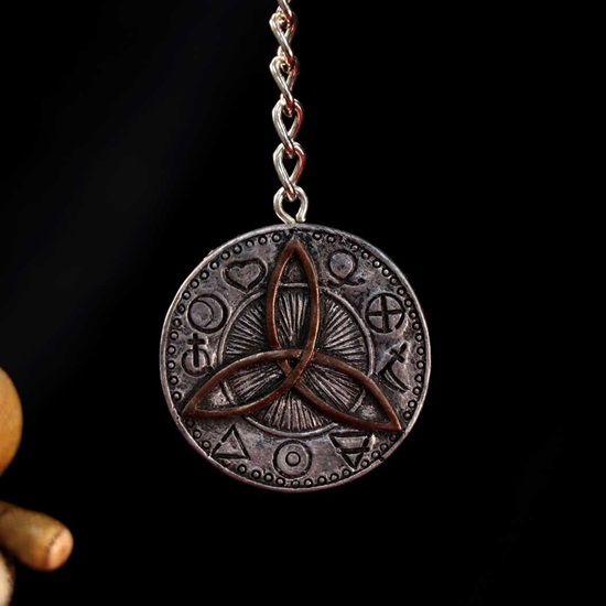 wi-sl003-7-keyring-triquetra