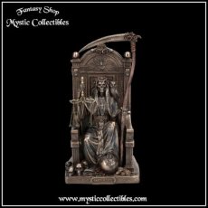 Beeld Santa Muerte's Throne - Mexican Goddess of the Afterlife