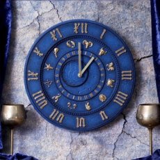 Wandklok Zodiac Time Keeper