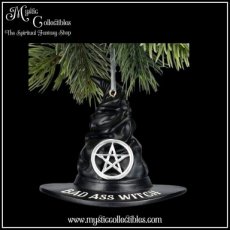 WW-HD002 Hangdecoratie Witches Hat Bad Ass Witch Hanging Ornament 9cm - Witching Wares Collectie - Nemesis Now